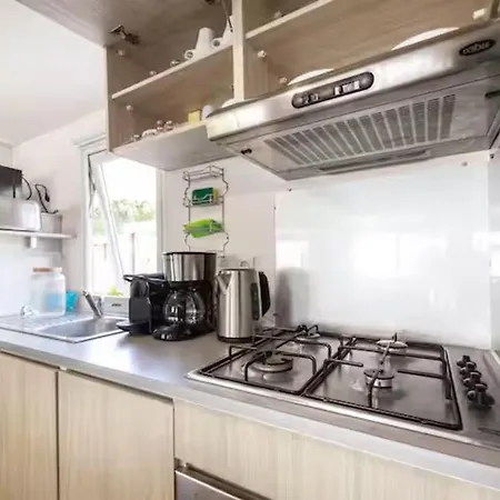 Mobil-home Climatise 68 Pers A 2 Pas De La *