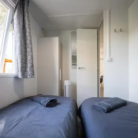 Mobil-home Climatise 68 Pers A 2 Pas De La Vakantiehuis *